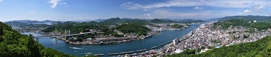 浄土寺山から眺めた向島の様子 浄土寺山の展望台から眺めた向島の様子です。