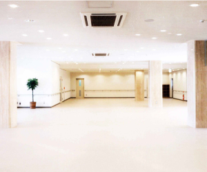 ロビー ロビーは広々とした開放感のある造りです。